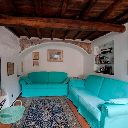 Casa Al Castello * ليريسي